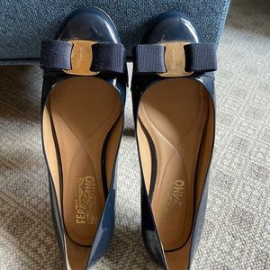 Salvatore Ferragamo flats. Navy. Size 6.5